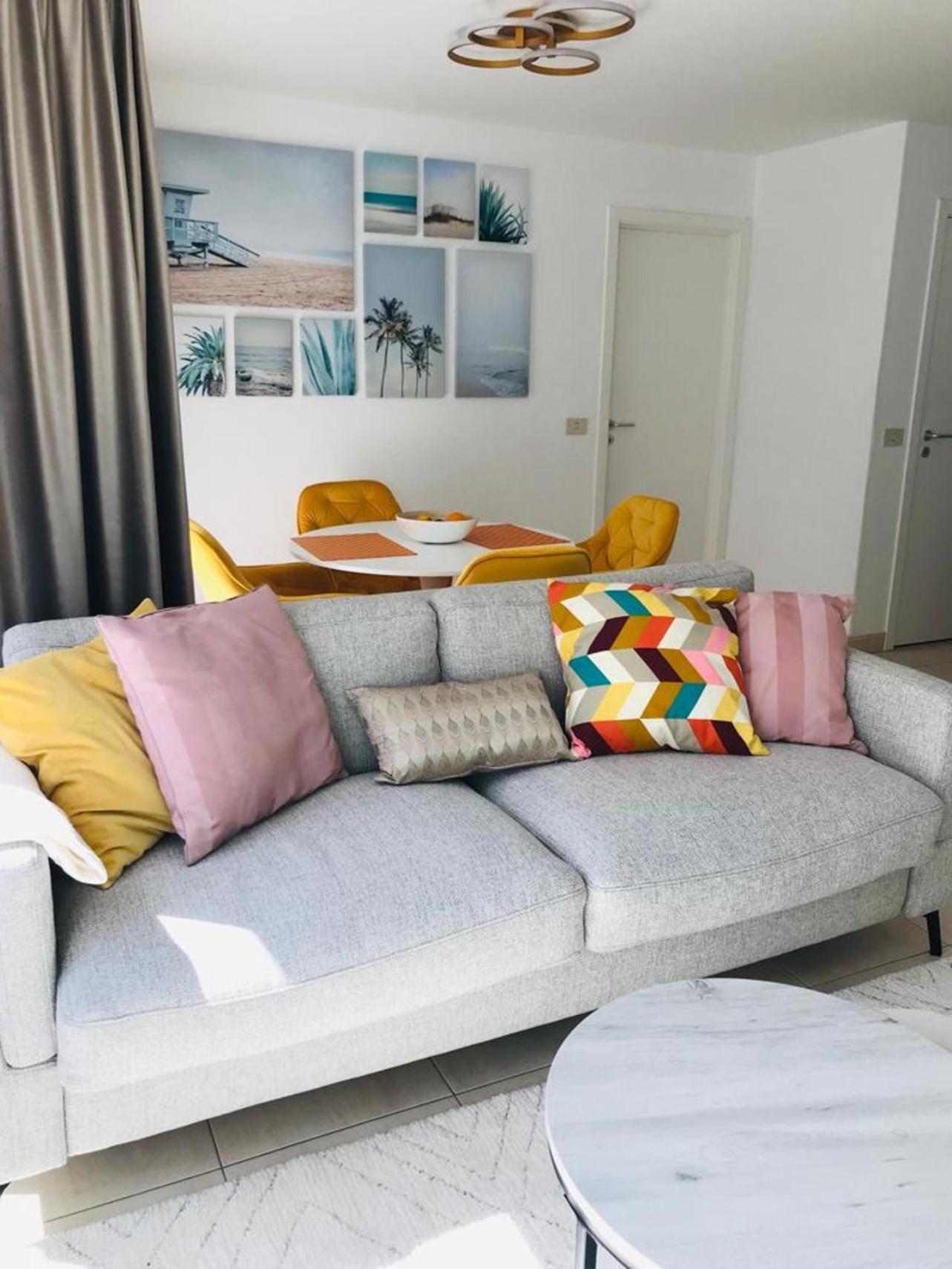 Urbanstay Suites - Beachfront Apartment In Knokke Экстерьер фото